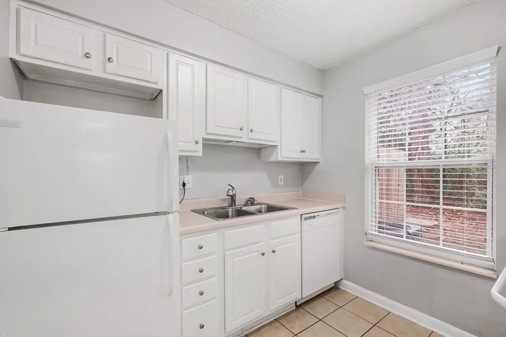 1814 Dr Martin Luther King Jr B Murfreesboro TN 37130