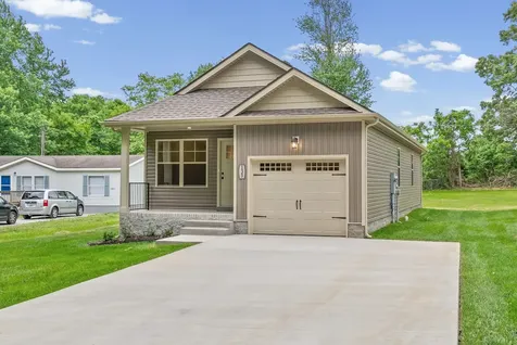 120 Alabama Avenue Oak Grove KY 42262