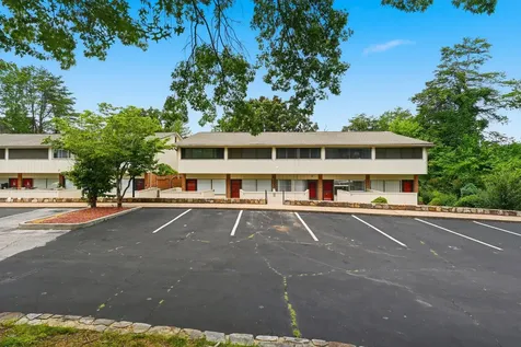 2806 Suncrest Road Pigeon Forge TN 37863