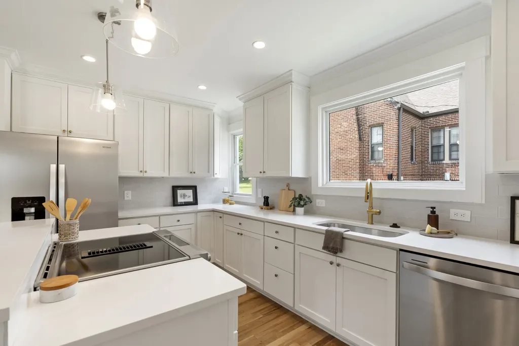 911 Fairwin Avenue Nashville TN 37216