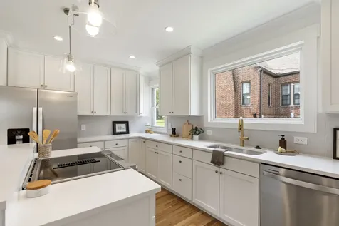 911 Fairwin Avenue Nashville TN 37216