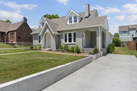 911 Fairwin Avenue Nashville TN 37216
