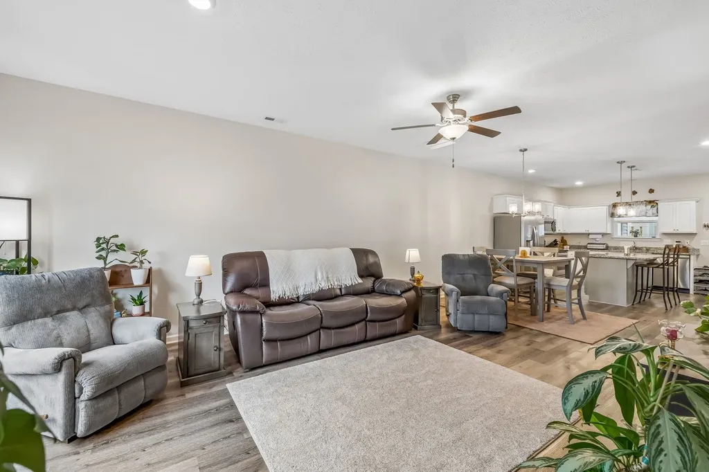 523 Moshe Flam Place La Vergne TN 37086