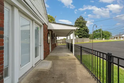 2003 Lebanon Pike Nashville TN 37210