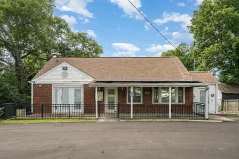 2003 Lebanon Pike Nashville TN 37210