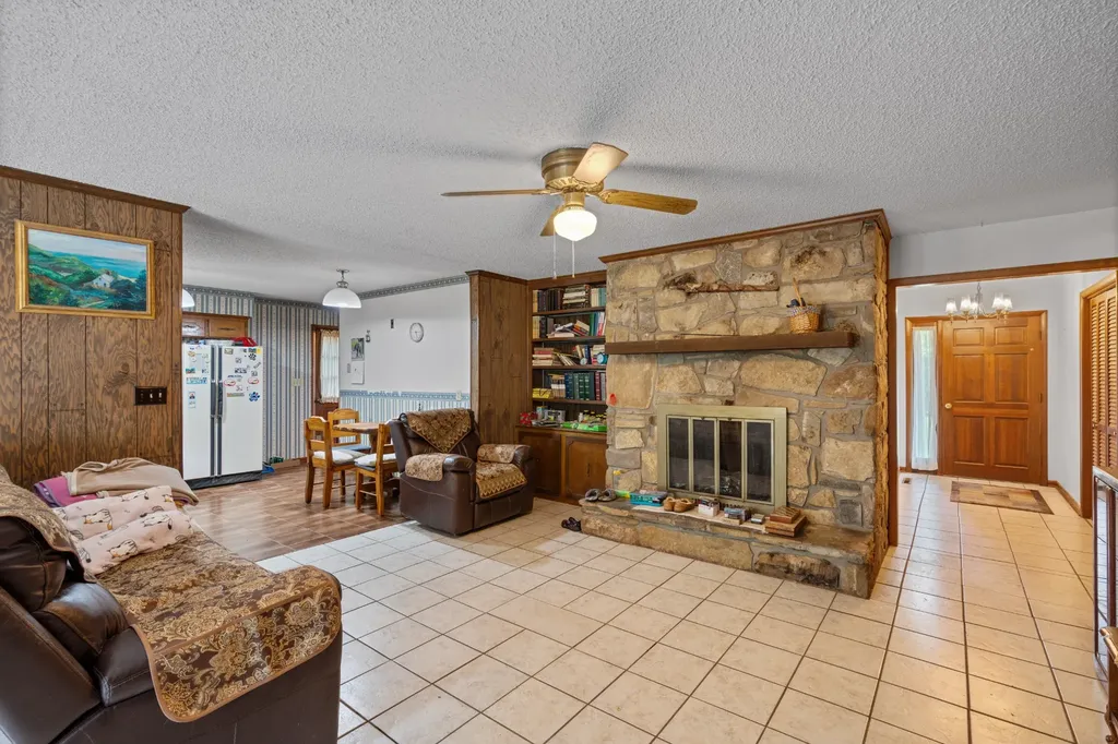 9044 Coles Ferry Pike Lebanon TN 37087