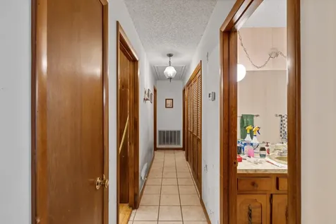 9044 Coles Ferry Pike Lebanon TN 37087