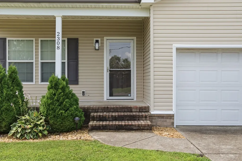 2308 Mustang Way Spring Hill TN 37174