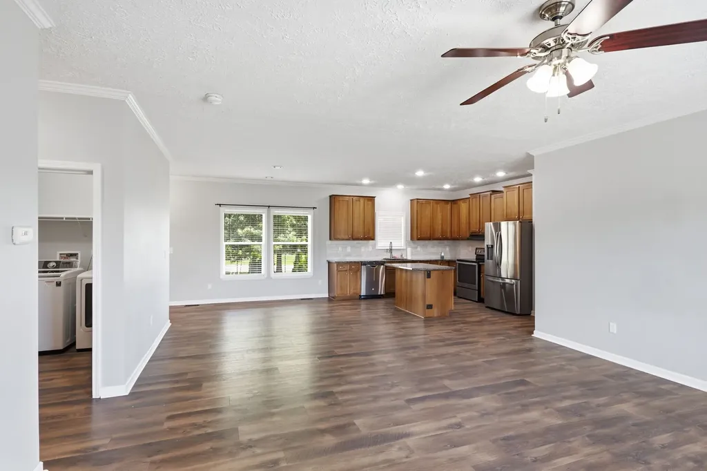 2308 Mustang Way Spring Hill TN 37174