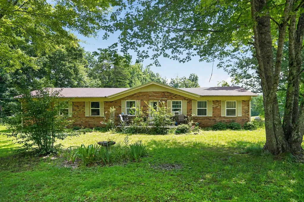 5885 State Route 225 Henderson TN 38340