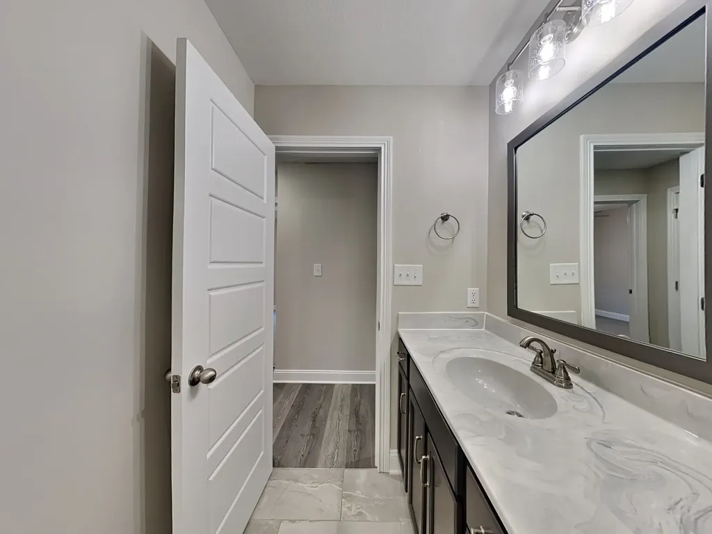 1093 Whitney Drive Clarksville TN 37042
