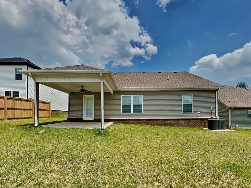 1093 Whitney Drive Clarksville TN 37042
