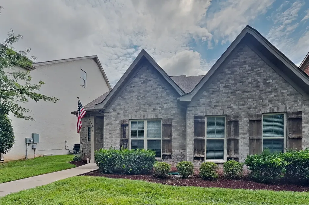 2151 Cason Lane Murfreesboro TN 37128