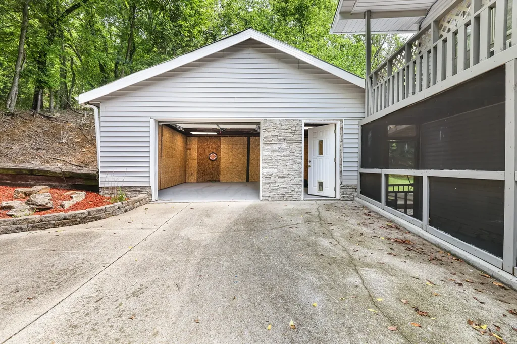 1116 Hitt Lane Goodlettsville TN 37072