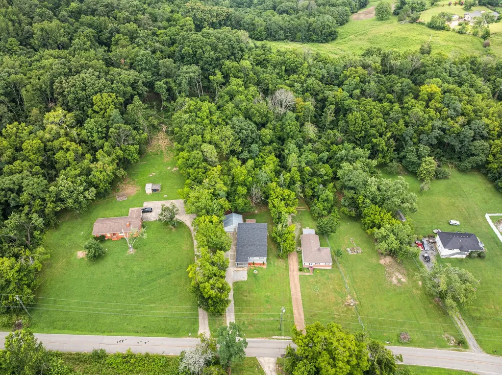 1116 Hitt Lane Goodlettsville TN 37072