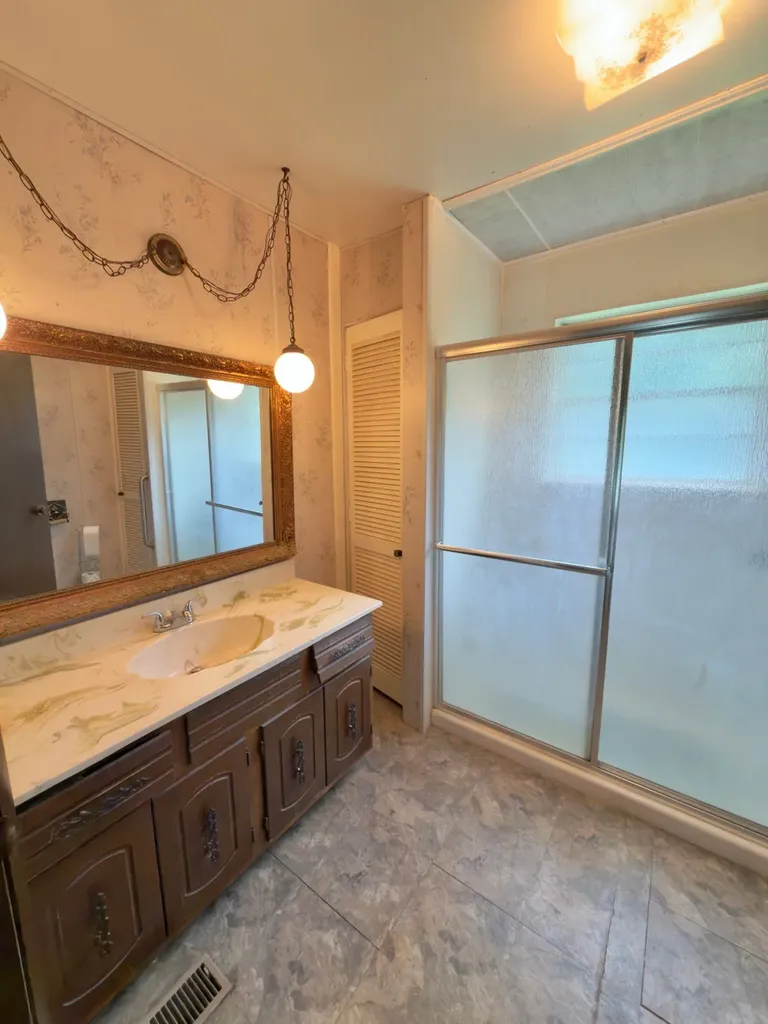 2709 Pea Ridge Road Liberty TN 37095