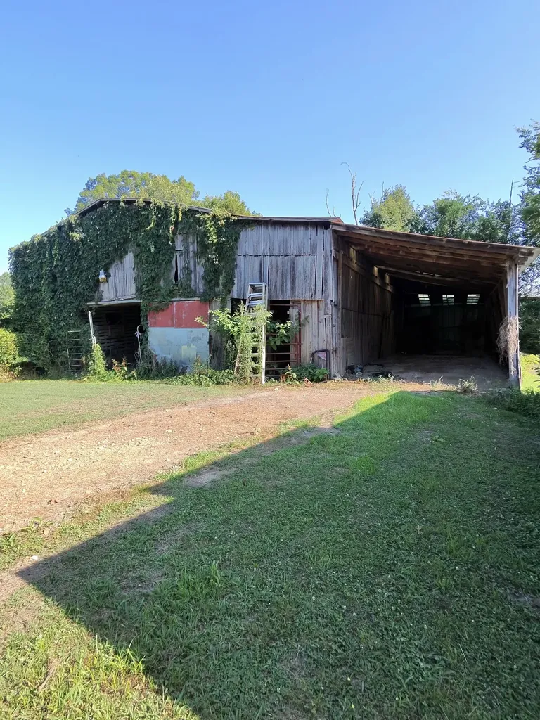 2709 Pea Ridge Road Liberty TN 37095