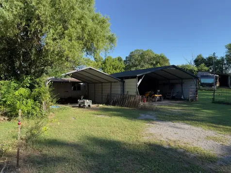 2709 Pea Ridge Road Liberty TN 37095