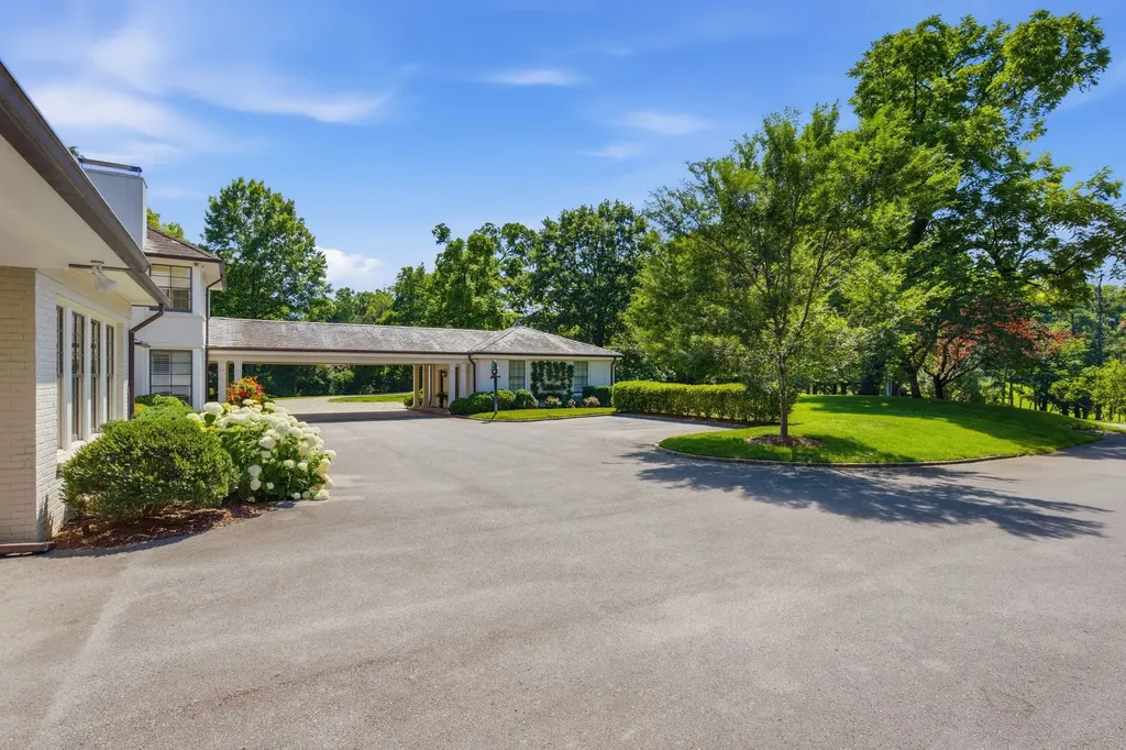 200 Brook Hollow Road Nashville TN 37205