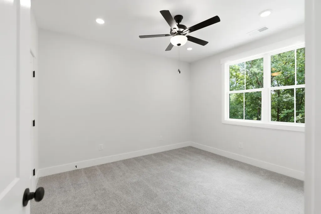 5855 Fisher Grove Road Greenbrier TN 37073