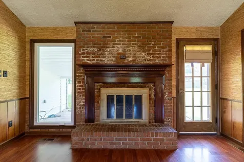 1200 Pin Oak Drive Hopkinsville KY 42240