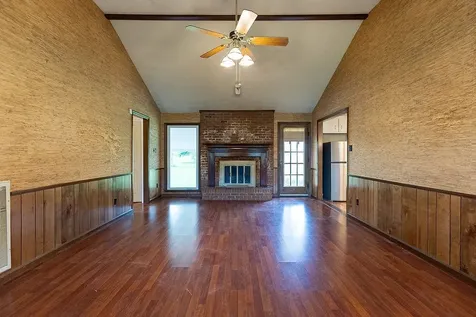 1200 Pin Oak Drive Hopkinsville KY 42240