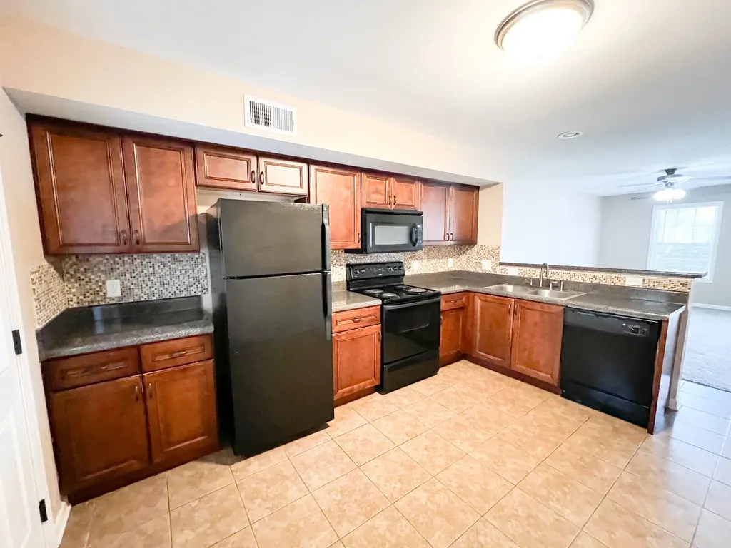 2276 Mccormick Lane Clarksville TN 37040