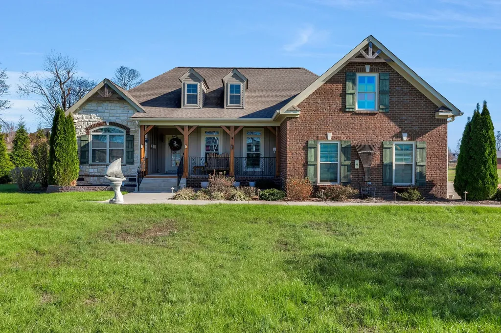 3043 Cross Gate Lane Columbia TN 38401