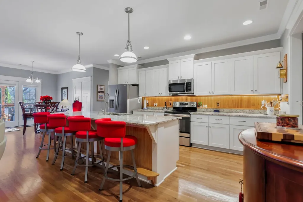 3043 Cross Gate Lane Columbia TN 38401