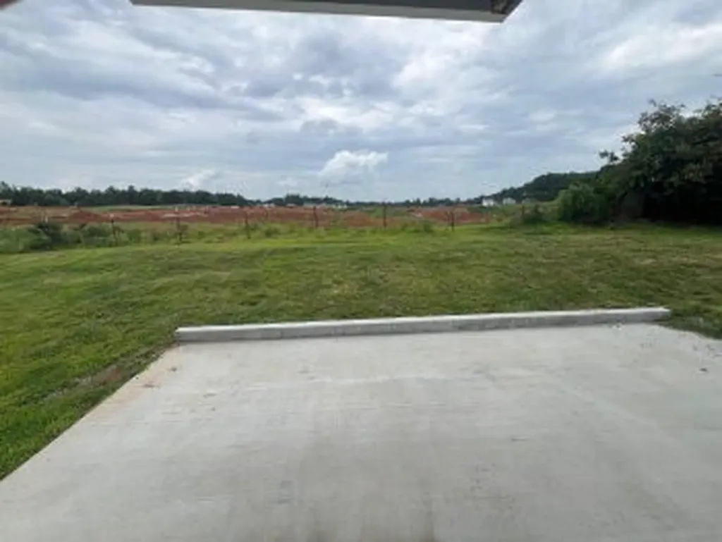 1043 Ross Lane Clarksville TN 37042