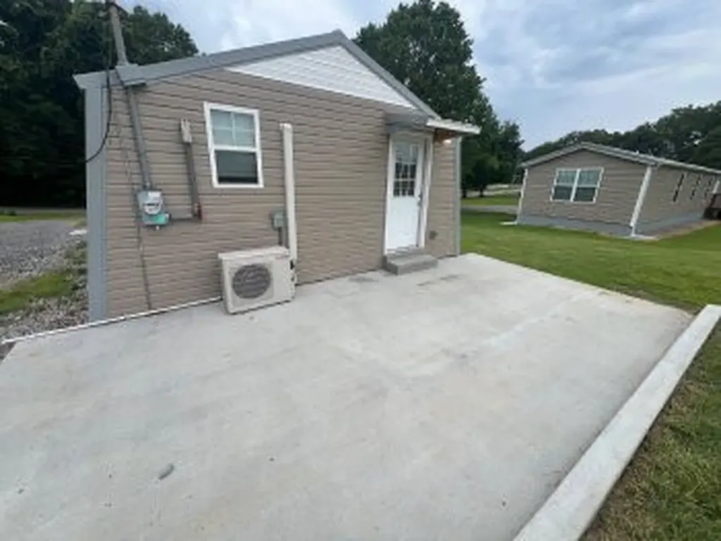 1043 Ross Lane Clarksville TN 37042