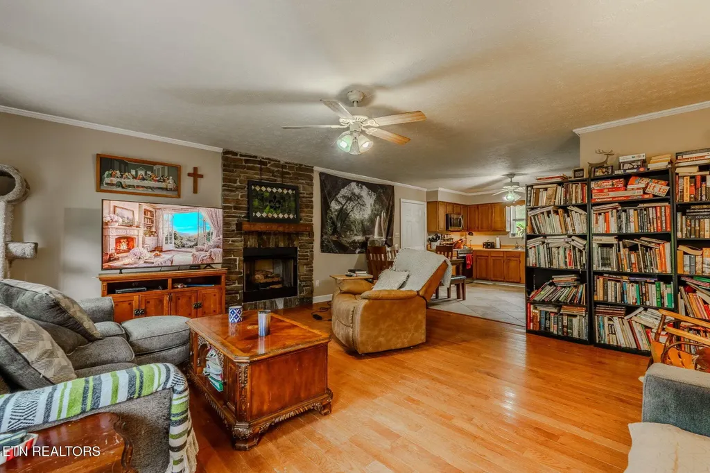 298 Brock Road Maynardville TN 37807