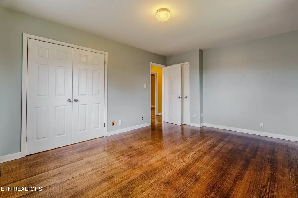 332 Crestview Road Knoxville TN 37934