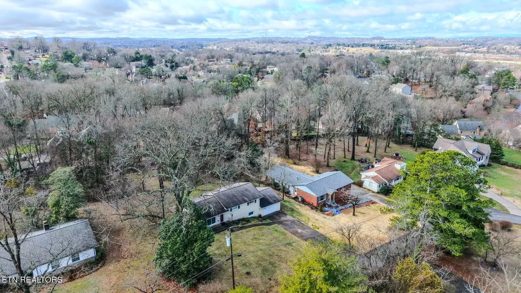 332 Crestview Road Knoxville TN 37934