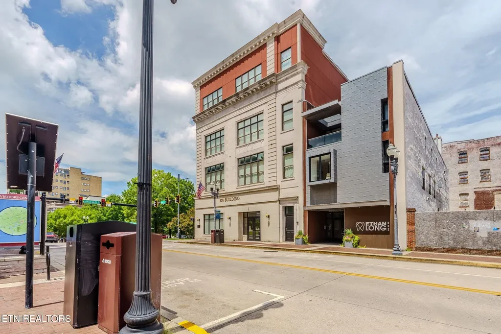 300 S Gay Street Knoxville TN 37902