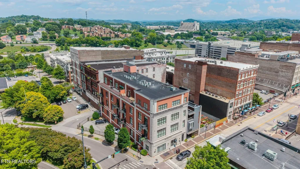 300 S Gay Street Knoxville TN 37902