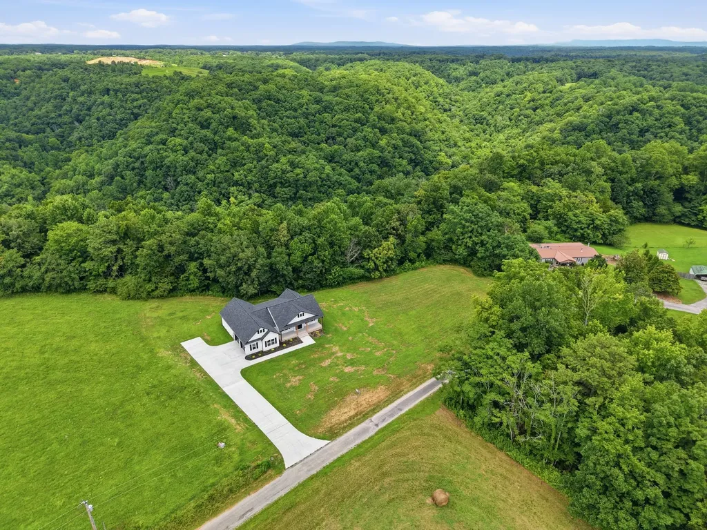 11100 H O Allison Road Baxter TN 38544