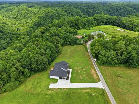 11100 H O Allison Road Baxter TN 38544