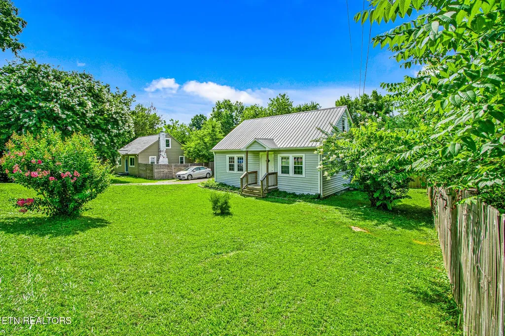 2404 Cedar Lane Knoxville TN 37918