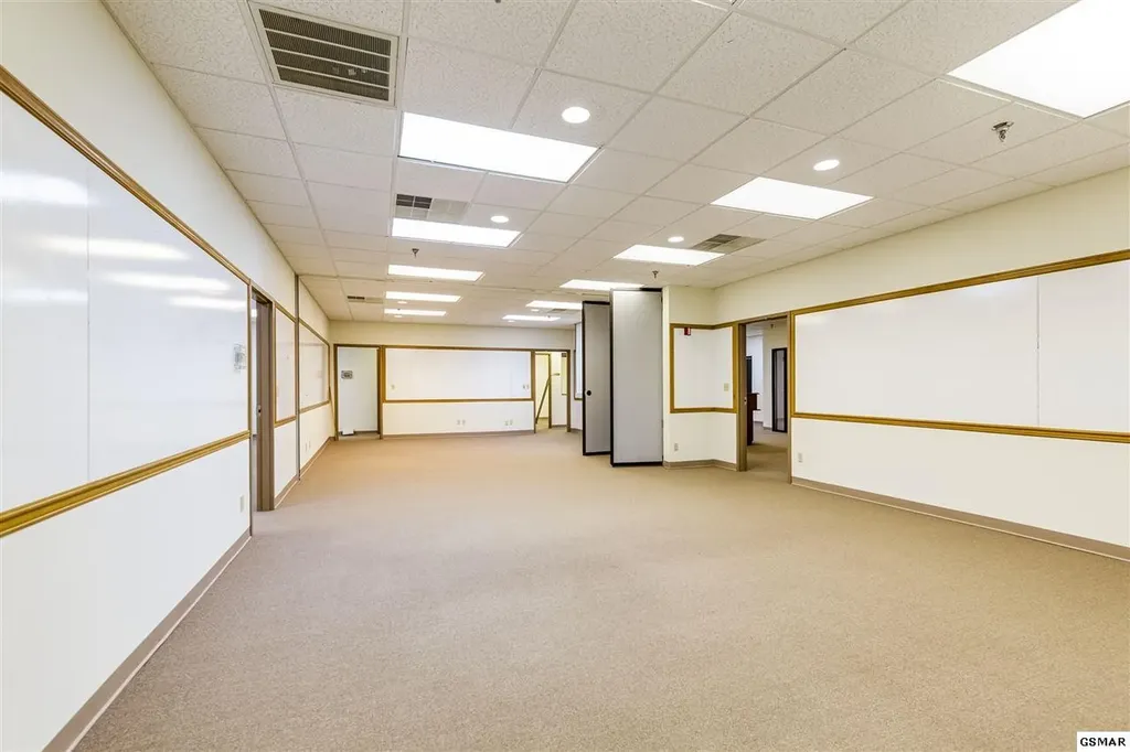115 Broadway Avenue Oak Ridge TN 37830