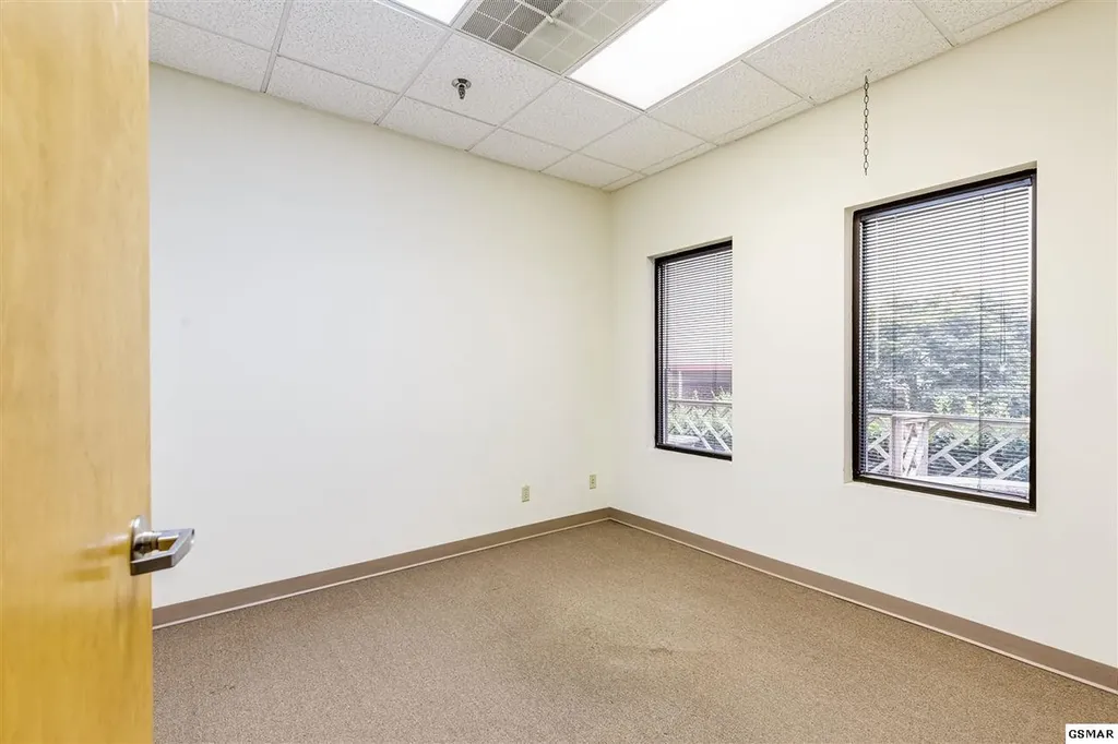 115 Broadway Avenue Oak Ridge TN 37830