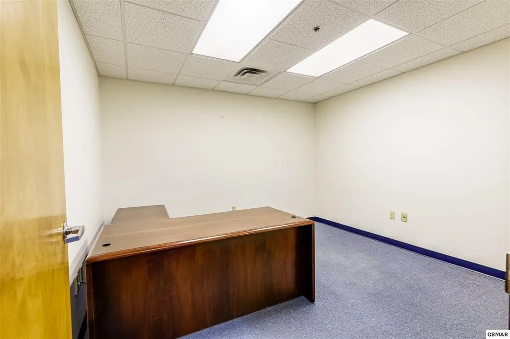 115 Broadway Avenue Oak Ridge TN 37830