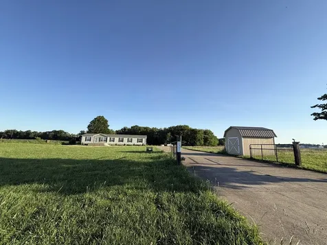 1397 Watts Road Trenton KY 42286