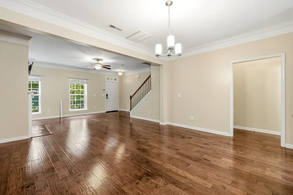 817 Hobbit Lane Nashville TN 37211