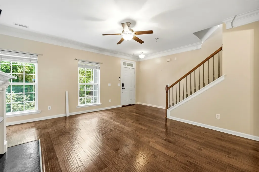 817 Hobbit Lane Nashville TN 37211