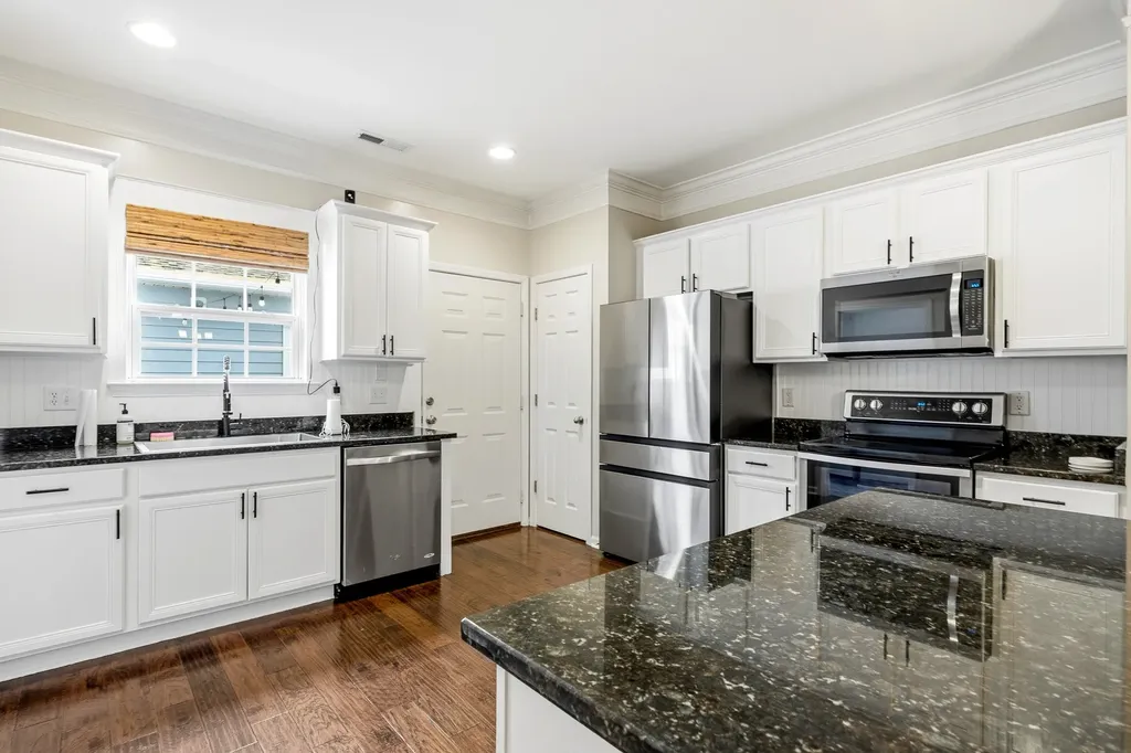 817 Hobbit Lane Nashville TN 37211