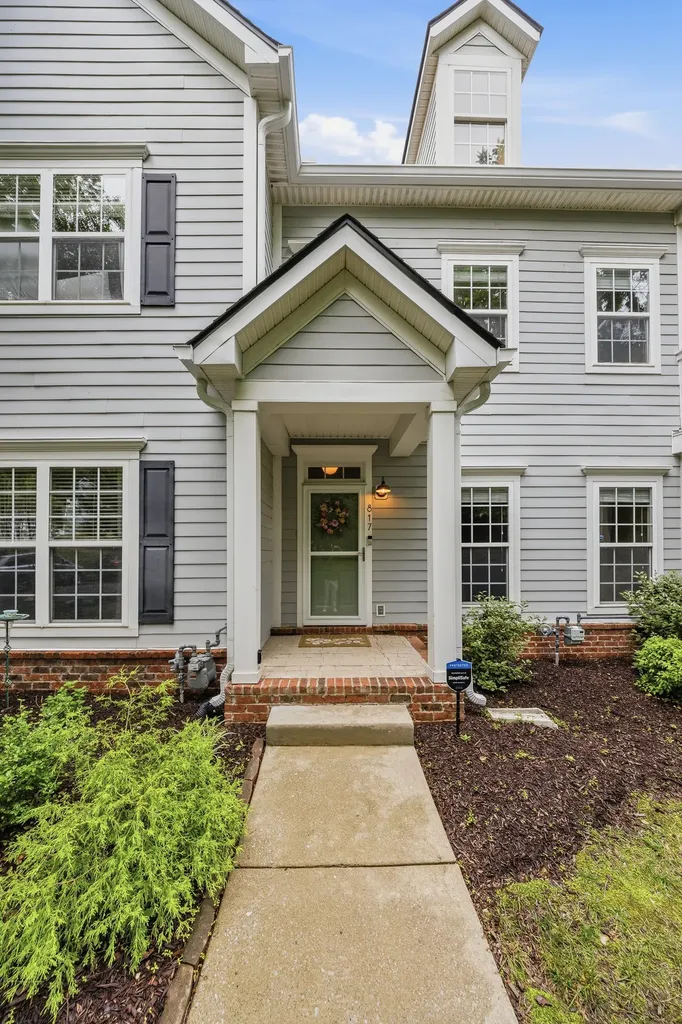 817 Hobbit Lane Nashville TN 37211