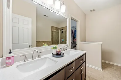 817 Hobbit Lane Nashville TN 37211