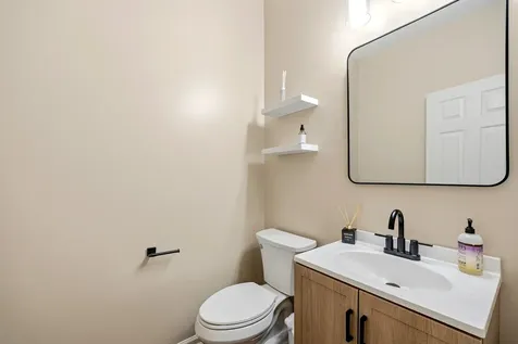 817 Hobbit Lane Nashville TN 37211