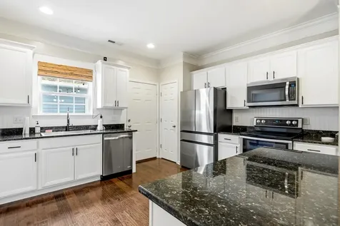 817 Hobbit Lane Nashville TN 37211